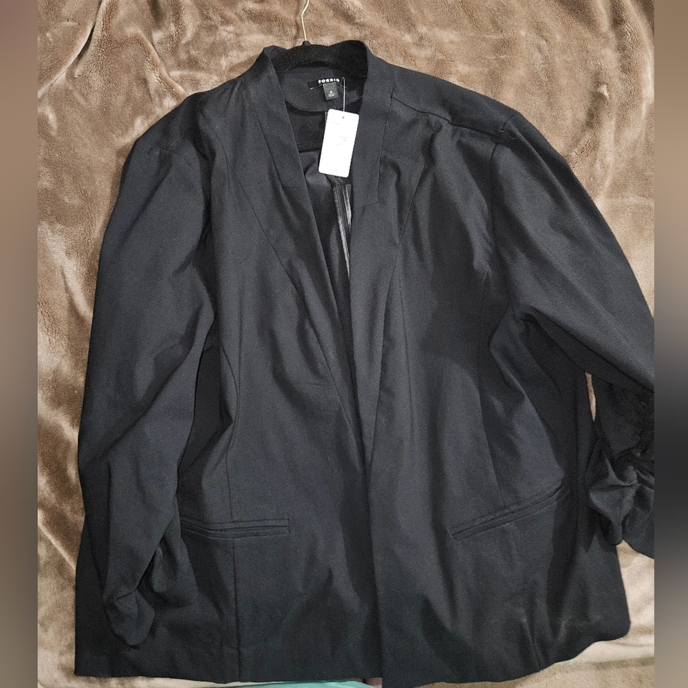 Brand New Stretch Black Blazer Size 5 Torrid